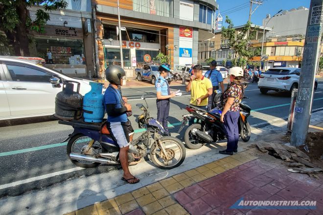 LTO finally starting to catch vehicles with silly blinking taillights image