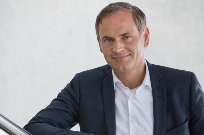 Porsche will be more electric except for 911, says CEO image