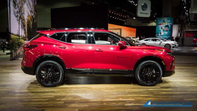 This is what the 7-seater Chevrolet Blazer looks like...from inside image