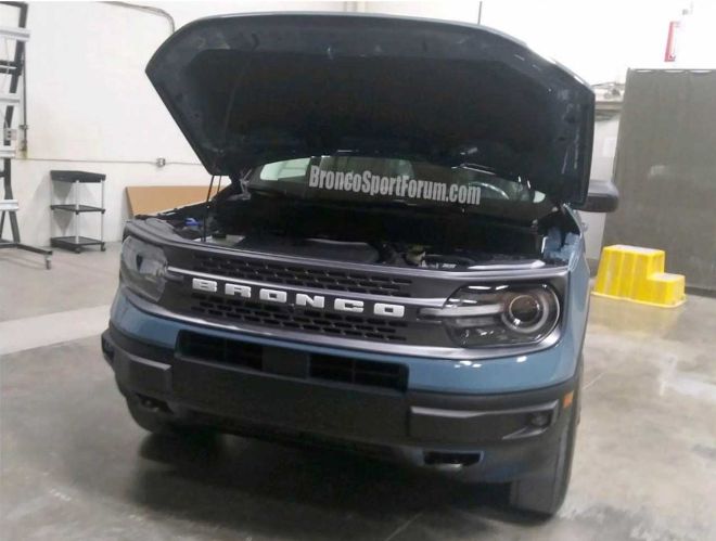 Your first look at what may be the 2020 Ford Bronco...Sport image