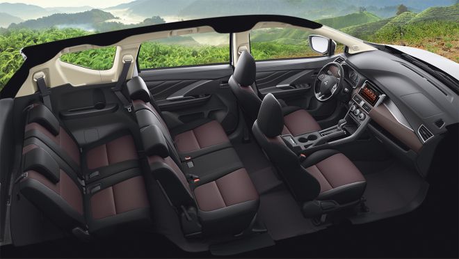 Mitsubishi Xpander Cross image