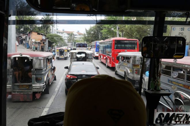 Enhanced quarantine: Public transport in Luzon comes to a standstill image