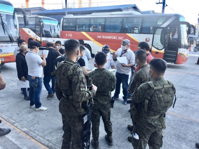 Gov&rsquo;t providing shuttles for health workers, frontliners during quarantine image
