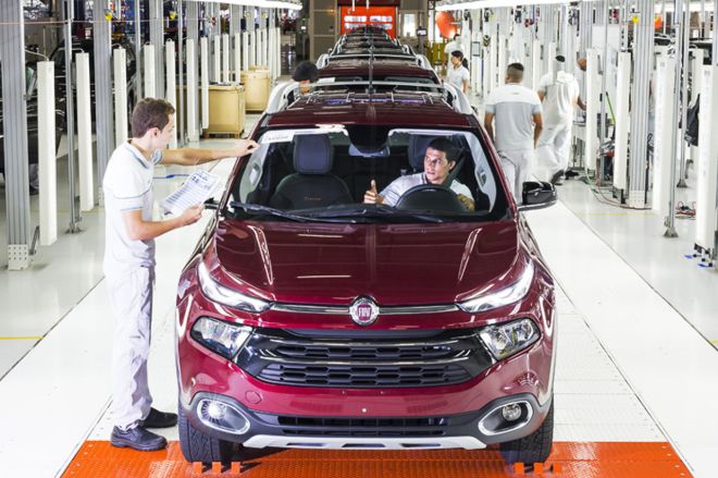 Ferrari, Fiat-Chrysler could start making ventilators amid ongoing pandemic image