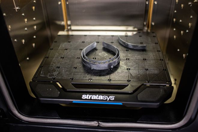 Ford working with 3M, GE to make ventilators, respirators, face shields image