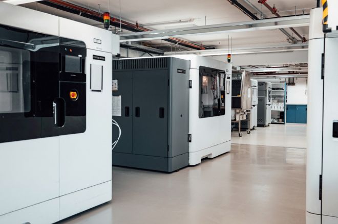 Mercedes-Benz standing by to produce medical equipment image