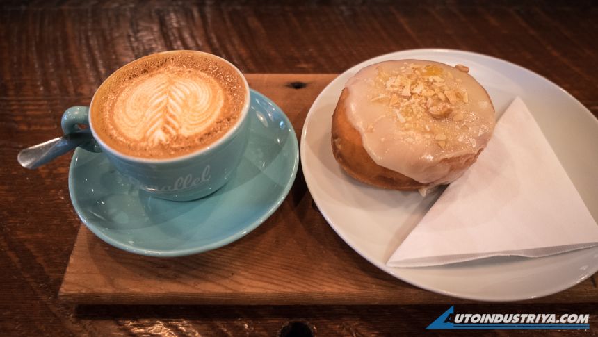 Exploring urban Vancouver in a hybrid image