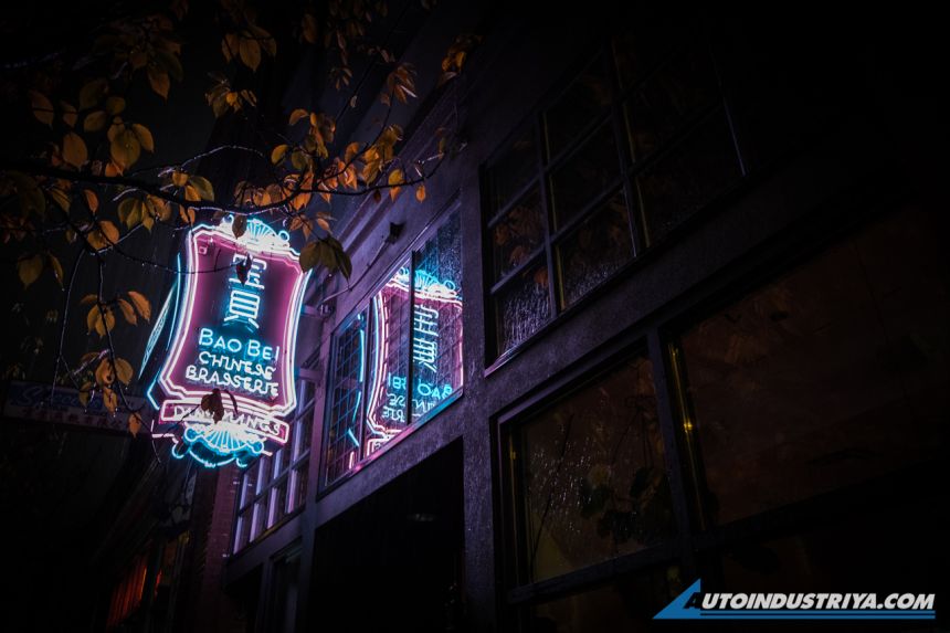 Exploring urban Vancouver in a hybrid image