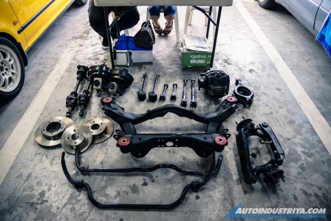 Bartering is back: The How&rsquo;s Your Project Car Pare? Swap Meet image