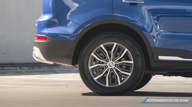 10 Features we wish were standard on more cars image