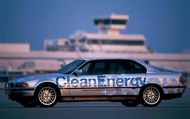 BMW, Toyota working together to make hydrogen-powered X5 image