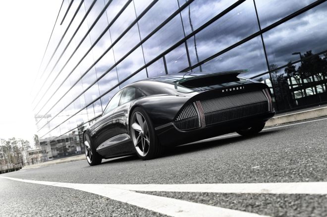 Stylish Hyundai Prophecy Concept won&rsquo;t have roll down windows image