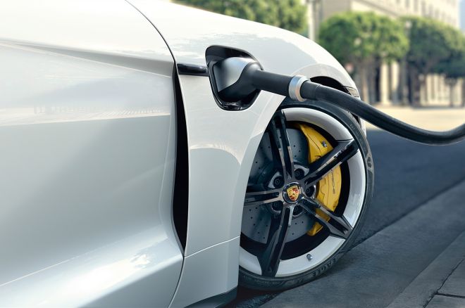 Porsche Taycan COTY image