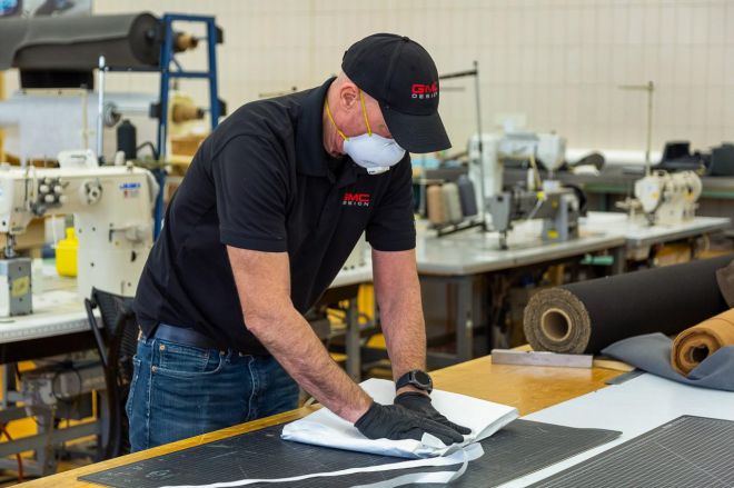 GM now also producing face shields, medical gowns for front liners image