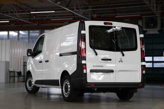 All-new Mitsubishi Express is Versa Van replacement we need image