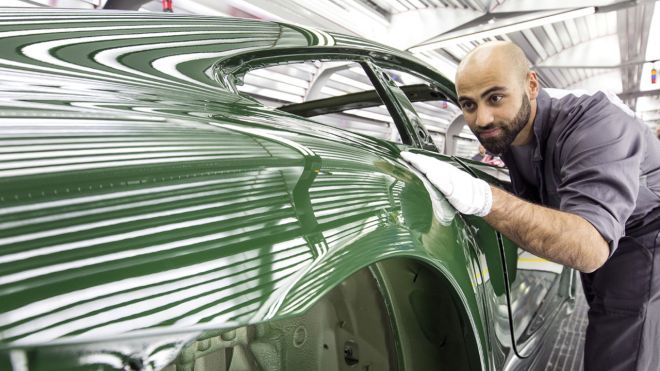Porsche has some really pro tips for car detailing image