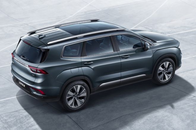 2020 Geely Haoyue 7-seat SUV launched in China image