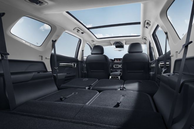 2020 Geely Haoyue 7-seat SUV launched in China image