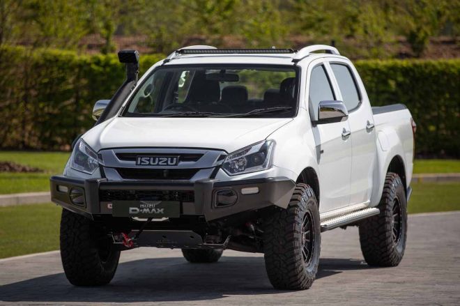 Explore the great beyond with 2020 Isuzu D-Max GO2 image