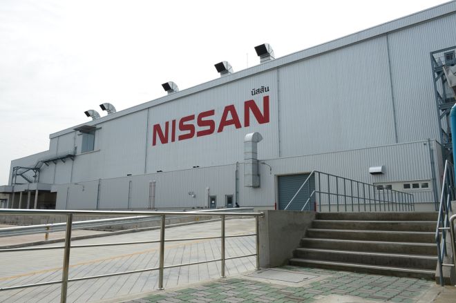 Thai factory that makes Nissan Navara, Terra, extends suspension image