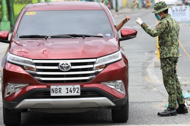 PNP to intensify police visibility under GCQ with mobile checkpoints image