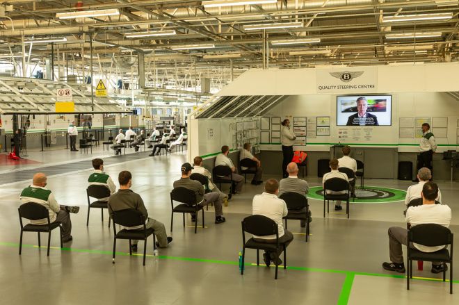 Bentley resumes production of Bentayga, Flying Spur image