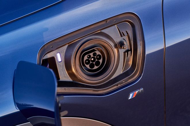 BMW claims this X2 PHEV can average over 50 km/l image