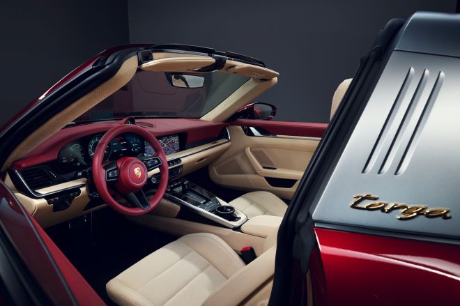 Porsche 911 Targa 4S Heritage image