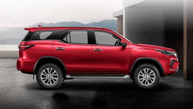 Toyota Fortuner new old image