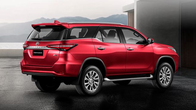 Toyota Fortuner new old image