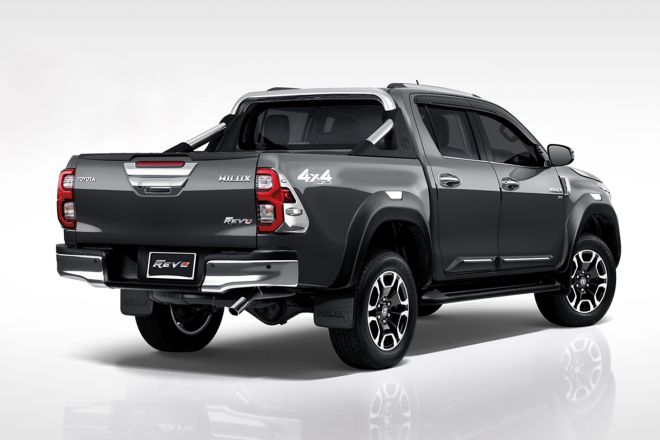 Check out these TRD accesories for Toyota Hilux, Fortuner image