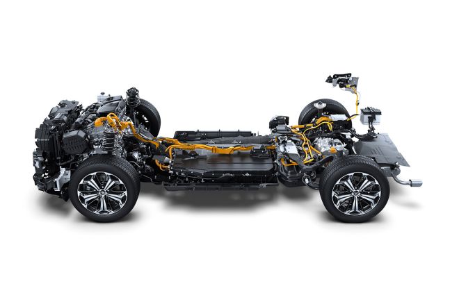 Toyota claims 2020 RAV4 PHV can go over 1,300 km in one tank image