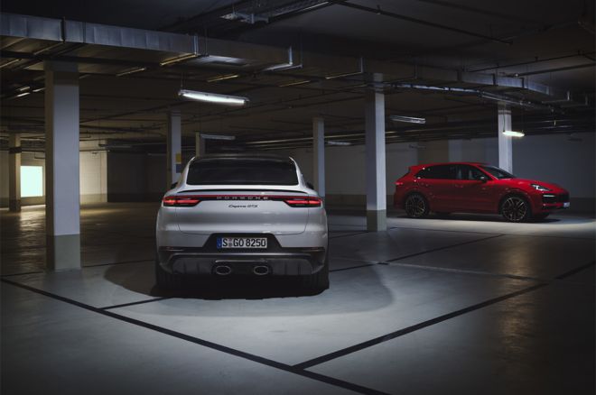 Porsche brings back V8 power to 2021 Cayenne GTS image