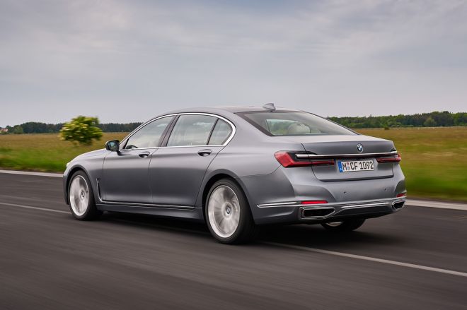 2020 BMW 7 Series gets new mild-hybrid six-cylinder diesels image