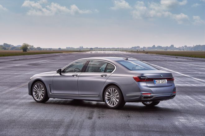 2020 BMW 7 Series gets new mild-hybrid six-cylinder diesels image