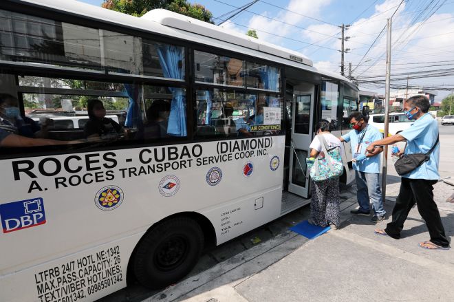 IATF: PUVs are exempted from local curfew hours image