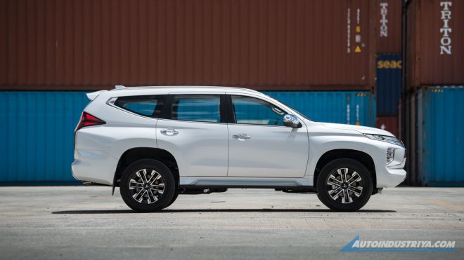 Why are SUVs so popular in the Philippines? image