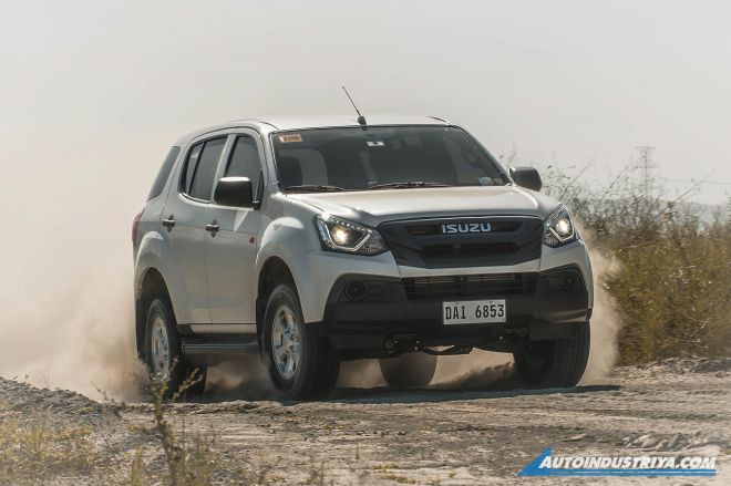 Why are SUVs so popular in the Philippines? image