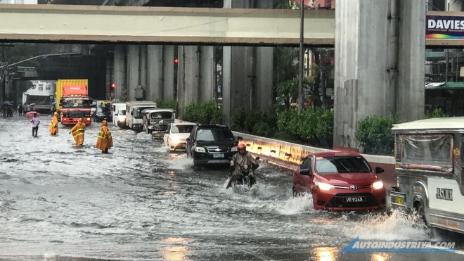 Why are SUVs so popular in the Philippines? image