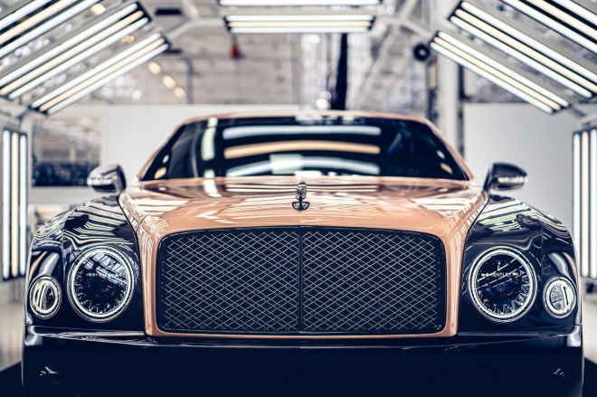 End of an era: Final Bentley Mulsanne rolls off factory floor image