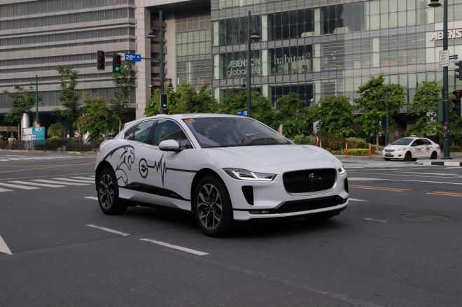 Green luxury: 2020 Range Rover P400e, Jaguar I-Pace lands in PH image