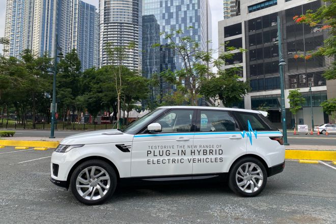Green luxury: 2020 Range Rover P400e, Jaguar I-Pace lands in PH image