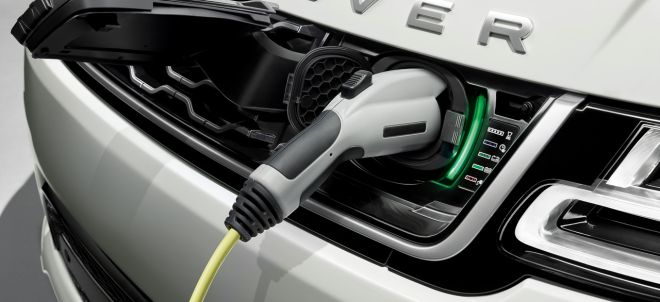 Green luxury: 2020 Range Rover P400e, Jaguar I-Pace lands in PH image