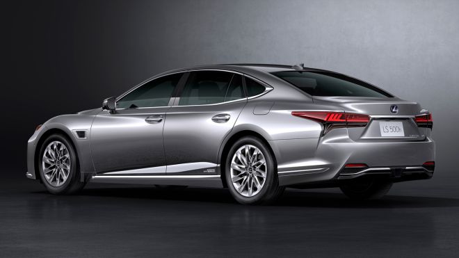 Lexus updates 2021 LS to be even more comfortable image