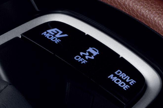 2021 Toyota Corolla Cross looks nothing like a lifted Altis image