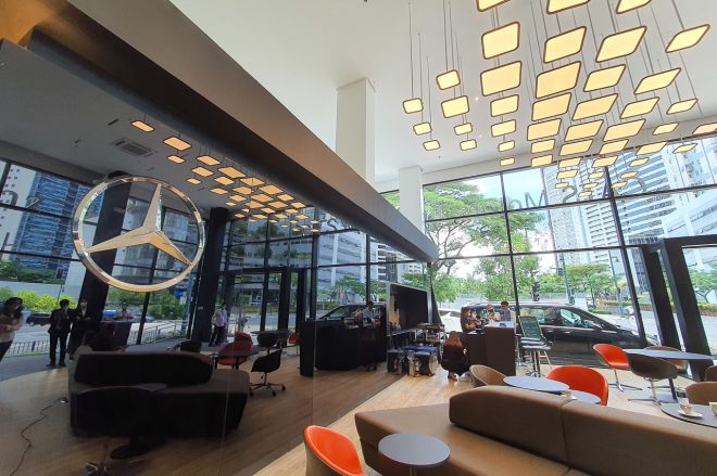 There are no sales agents at new Mercedes-Benz BGC showroom image