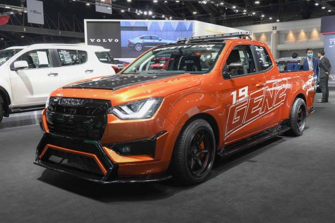 Yes, that is a carbon fiber