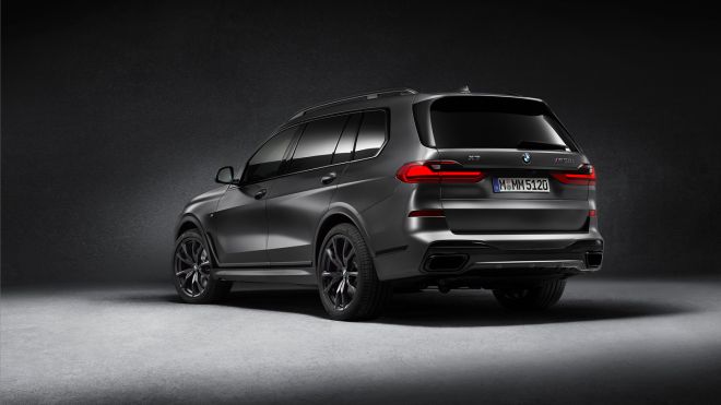 2021 BMW X7 Dark Shadow Edition is all black and no bling image
