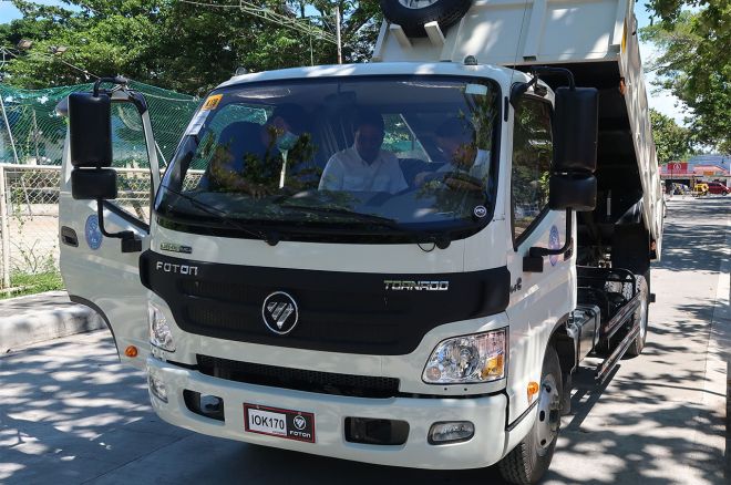 Foton PH turns over fleet of Tornado trucks to Sorsogon City image