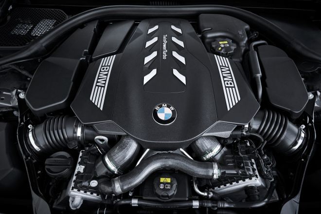 2020 BMW 7 Series (and its massive grille) arriving in PH soon image